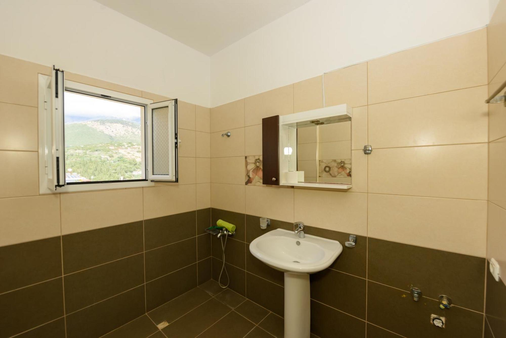 Vasili'S Family Apartments Himare Exterior photo