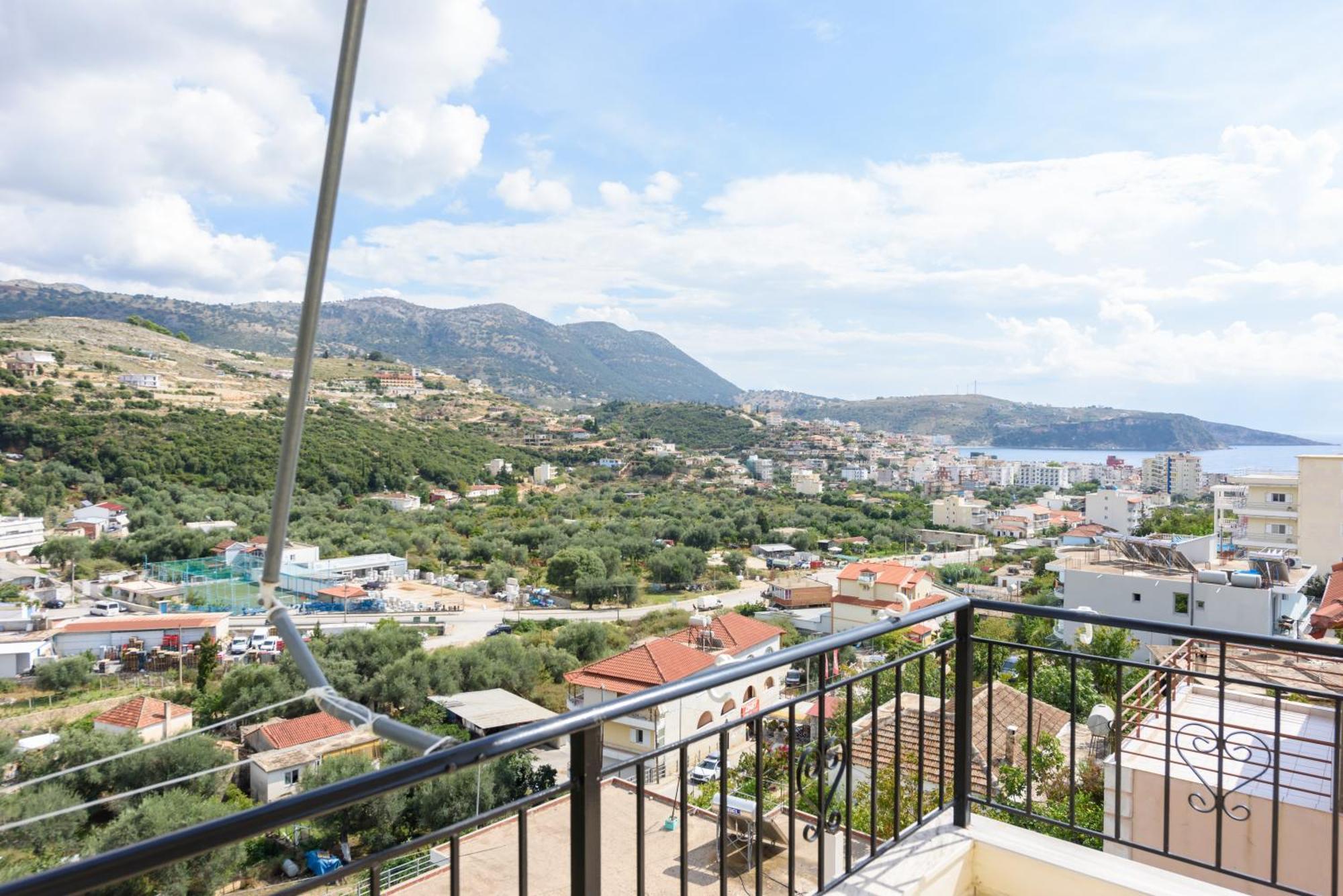 Vasili'S Family Apartments Himare Exterior photo